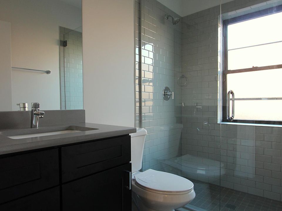 1st image of 2201 W Eastwood Ave #5