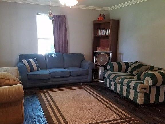 CARROLL LIVING ROOM 1