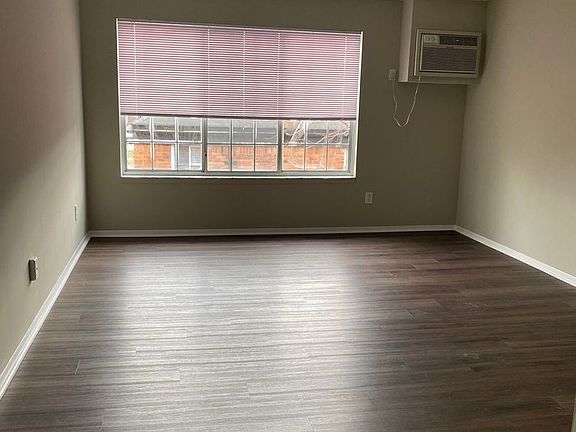 3rd image of 650 Ann St APT 303