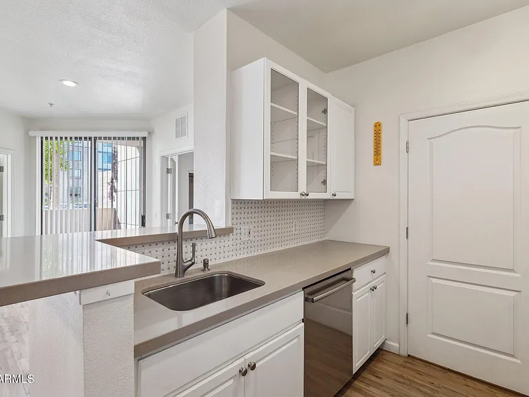 1701 E Colter St #182 — Photo 9