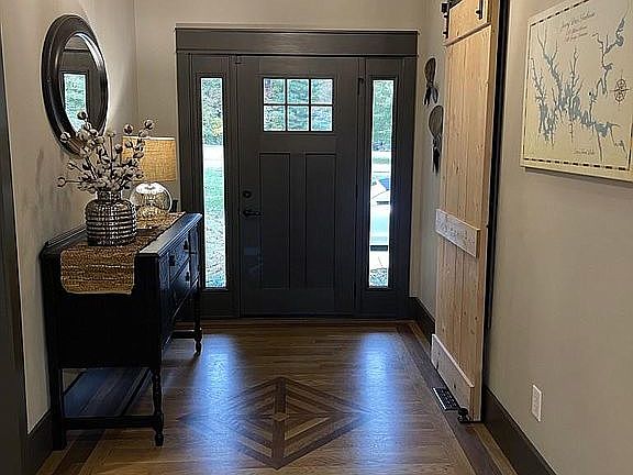4th image of 230 Elklore Ave