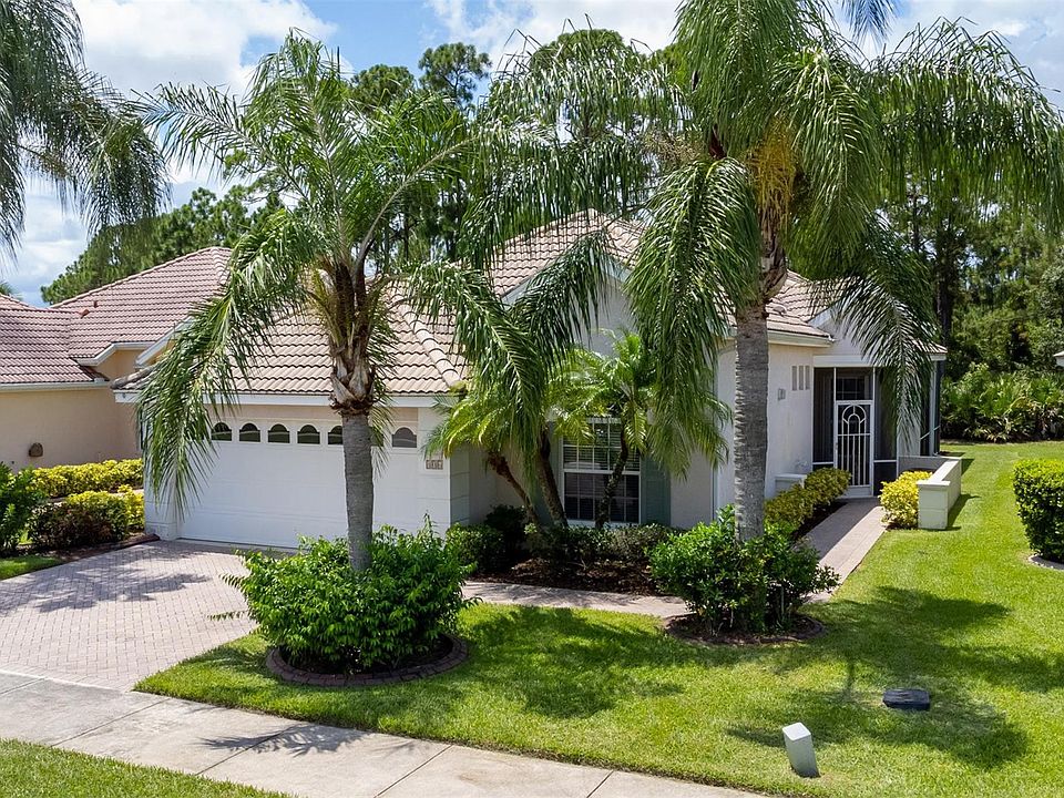 1st image of 806 SW Saint Andrews Cove