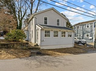 85 King Philip Ave, Bristol, RI 02809