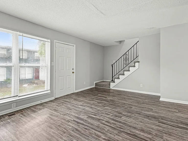 Redwood Village Townhomes — Photo 36