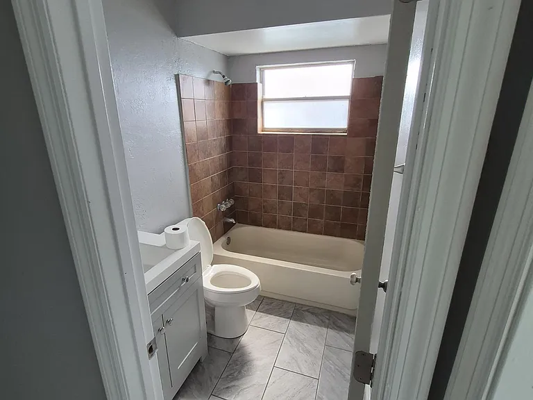 2903 Calumet Dr — Photo 10