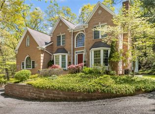 306 Thompson Run Rd, Pittsburgh, PA 15237