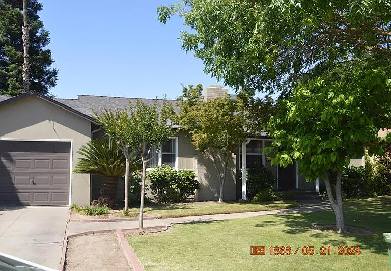930 S Rose St — Photo 5