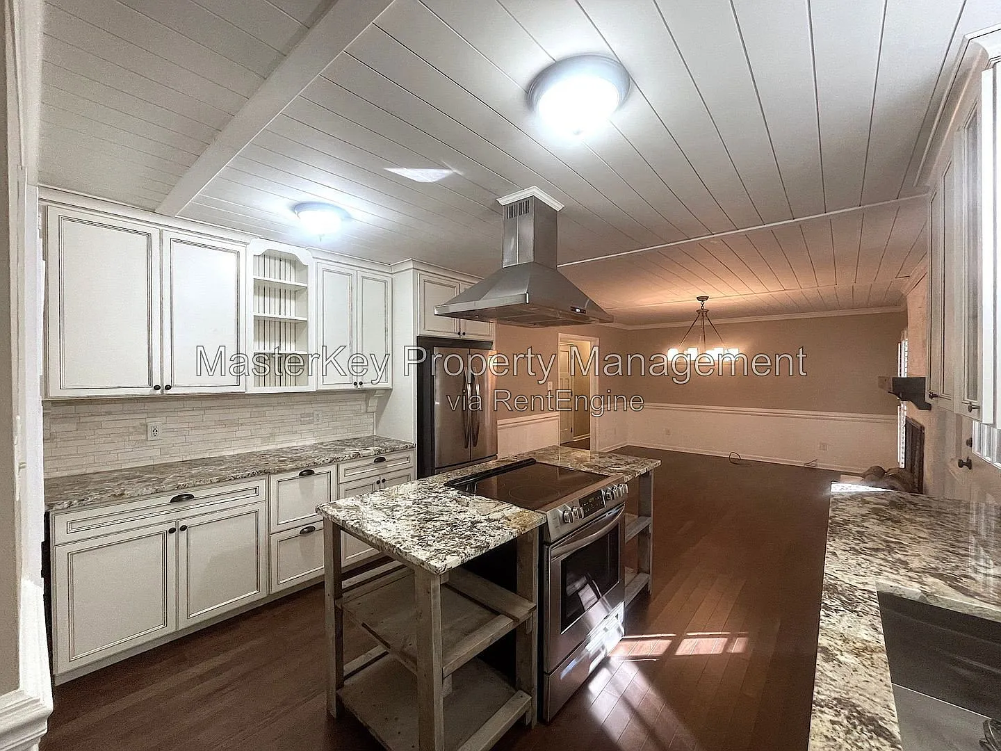 3 bed, 2.0 bath, 1397 sqft, $2,075 — Photo 3