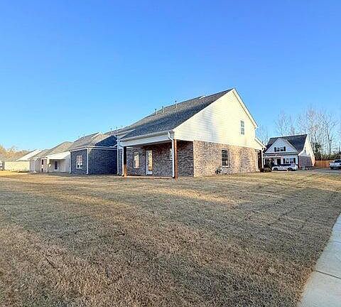 3rd image of 6104 Hickory Point Dr