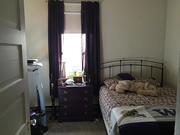 2104 S Sheridan Ave — Photo 2