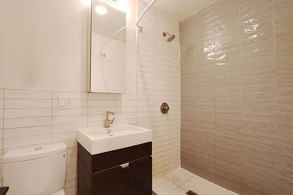 Rented by Abode Residential LLC | media 21
