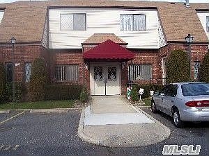 4th image of 71 Cambridge Dr W