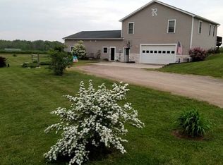 9191 Leghorn Ave, Farwell, MI 48622