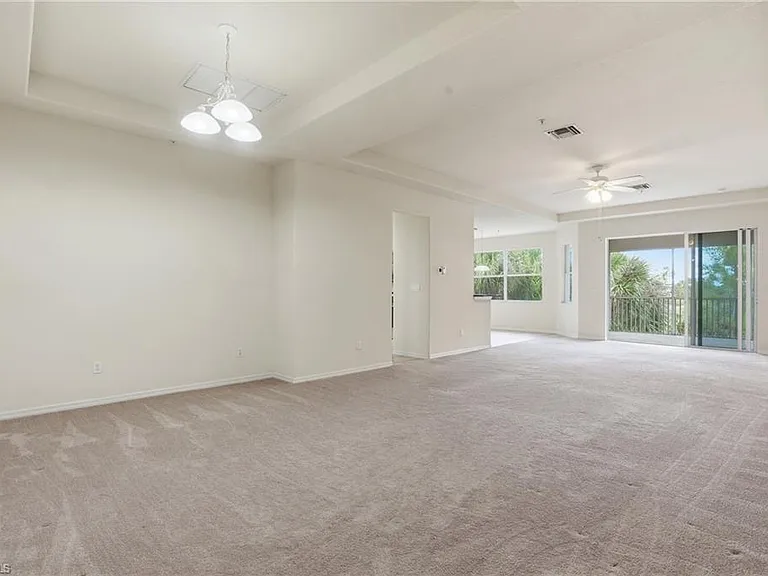12854 Carrington Cir #7 — Photo 8