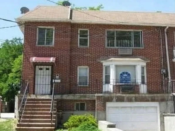 24-42 Curtis Street image 1 of 1