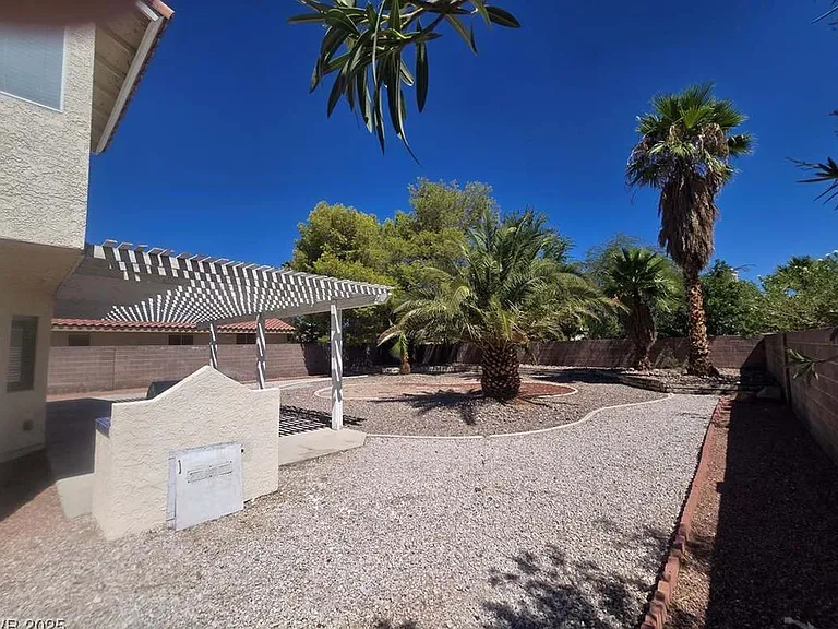 272 Cordero Dr — Photo 10