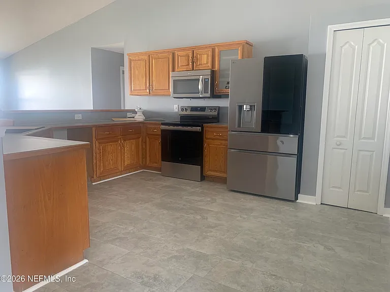 1752 Glen Laurel Dr — Photo 6