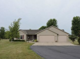 2191 Harrison Ave, Omro, WI 54963