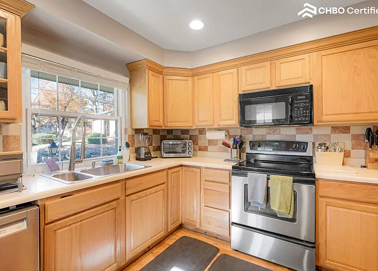 1016 S Fraser Way — Photo 18