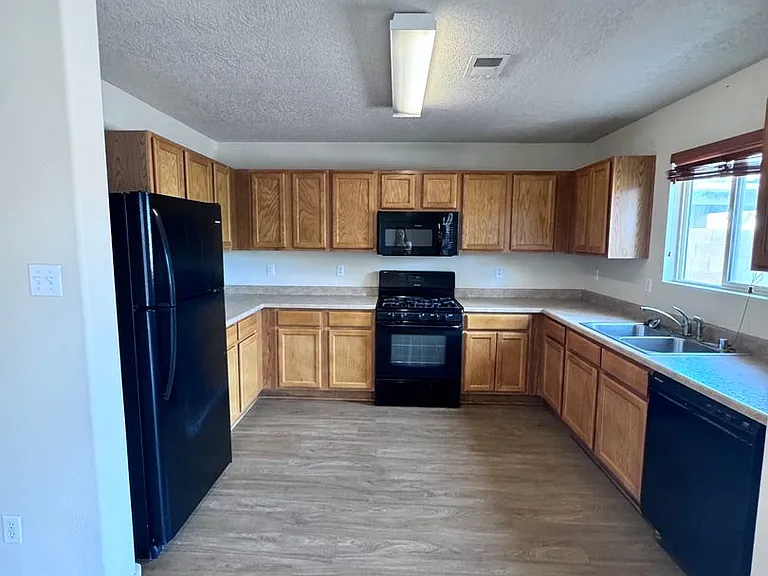 810 Purple Aster Ave SW — Photo 6