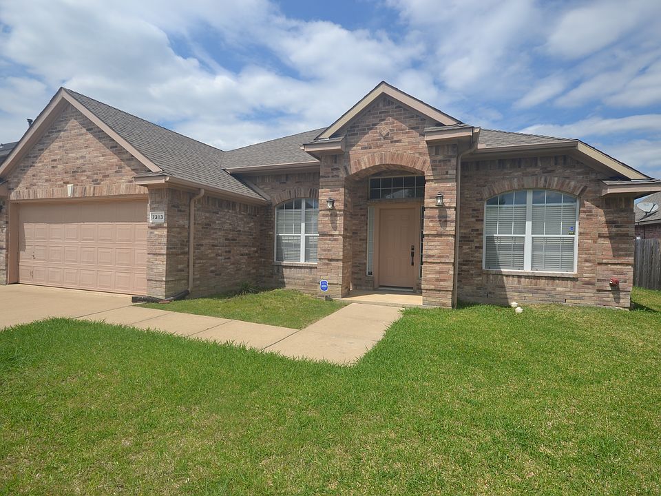 Front Elevation. Home is only a short walk to Shaded Liberty Park!