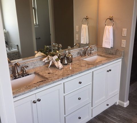 4th image of 2708 Woodlawn Ct