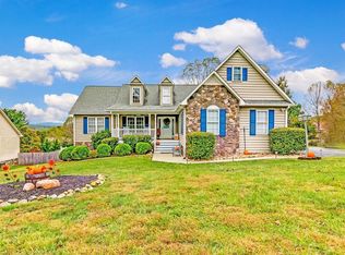 1381 Virginia Ridge Dr, Hardy, VA 24101