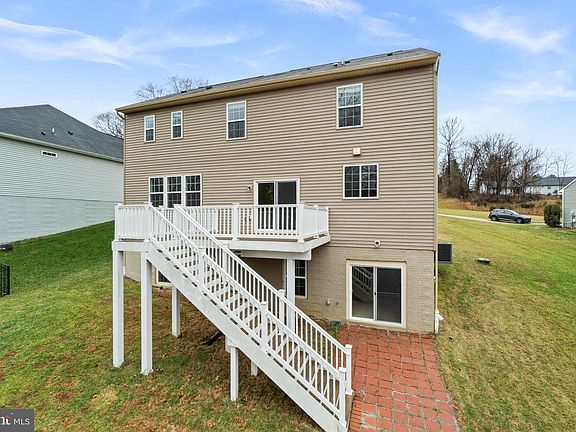 3rd image of 5933 Yeagertown Rd