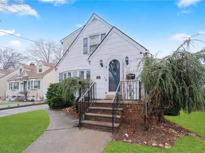 297 Burbank Ave, Staten Island, NY, 10306