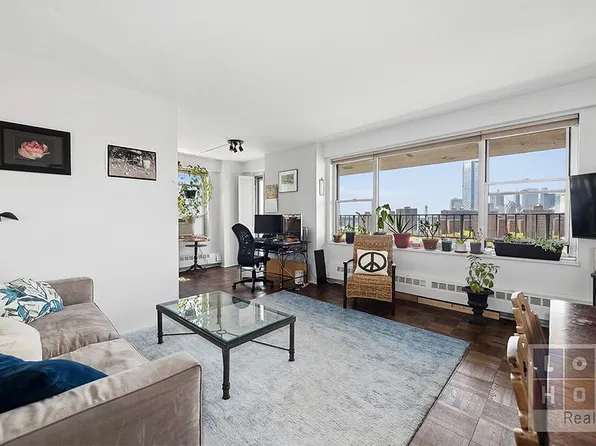 570 Grand St #J1902, New York, NY 10002