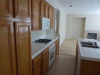 1st image of 15932 Hanover Way