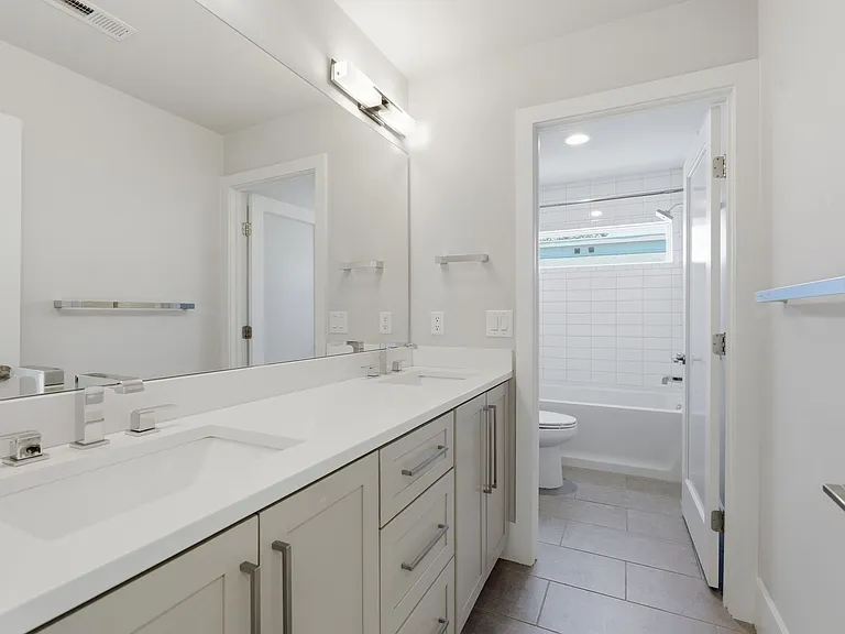 426 Patterson St — Photo 30