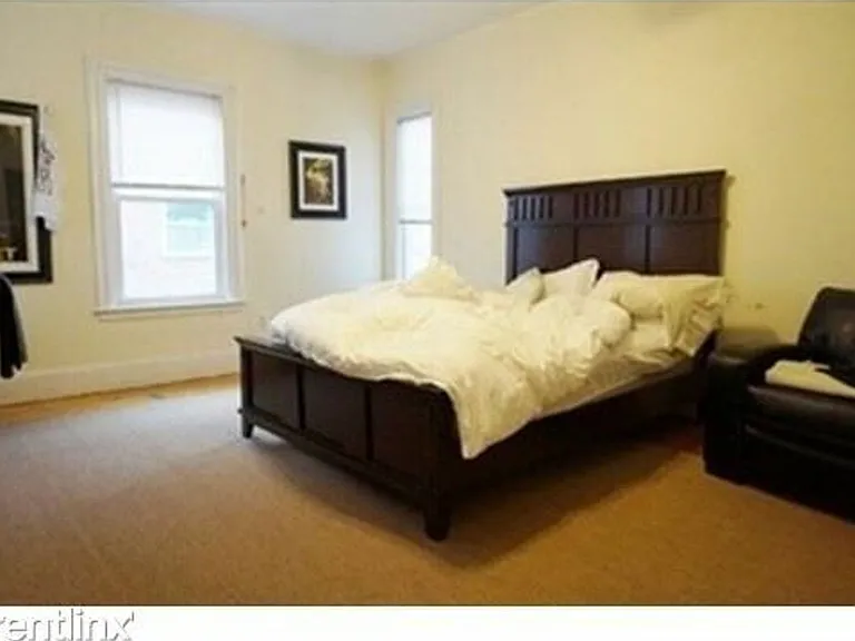 37 Gardner St #2 — Photo 4