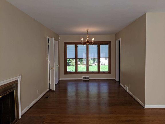2nd image of 1014 Somerset Ave