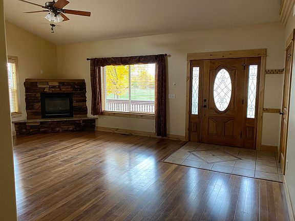3rd image of 1866 Santa Ana Ct