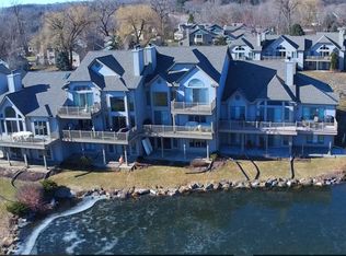 N24W30426 Crystal Springs Dr, Pewaukee, WI