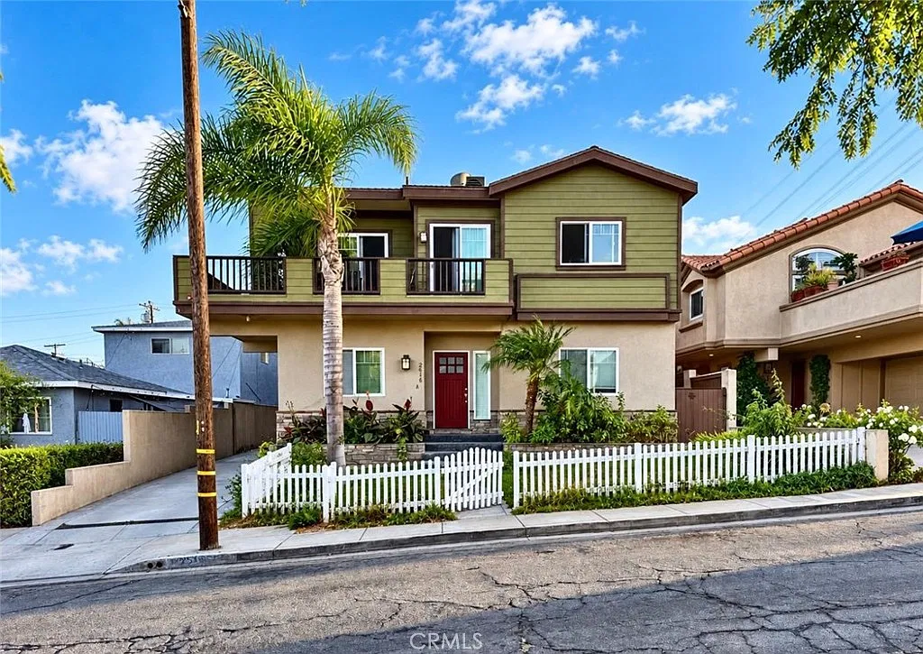 4 bed, 1700 sqft, $5,800 — Photo 4