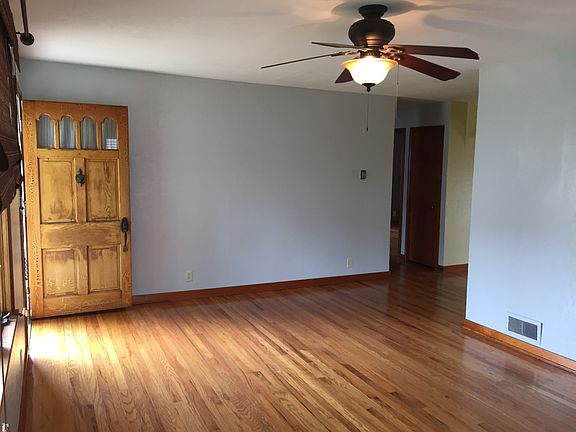 2nd image of 231 Elwood Ave