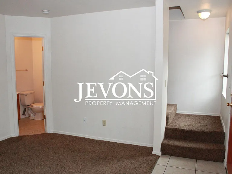 309 N Naches Ave #4 — Photo 5