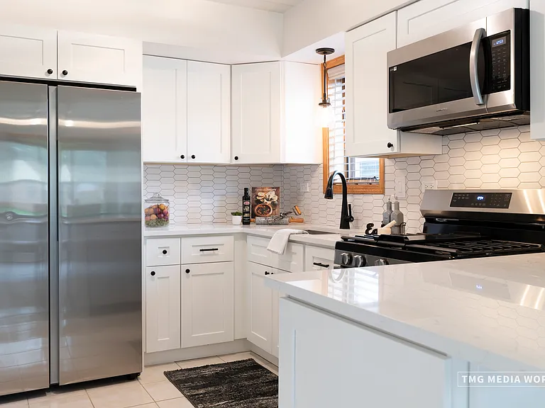 616 E 5th Ave #101 — Photo 12