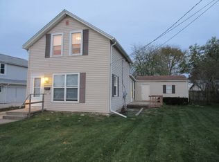 614 Van Buren Ave, Dixon, IL 61021