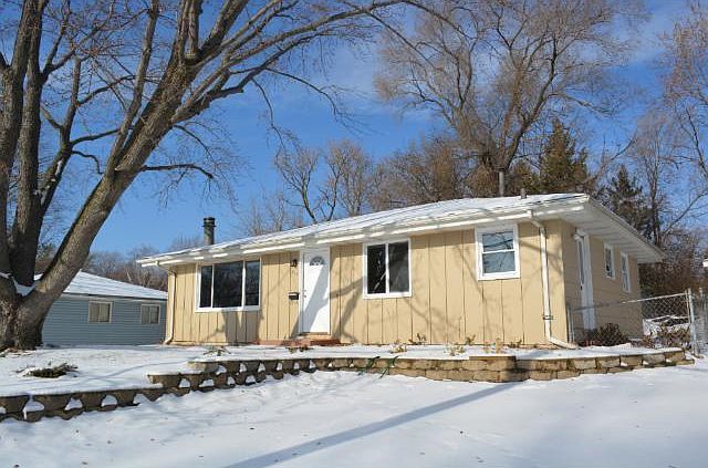 1st image of 808 W 90th St