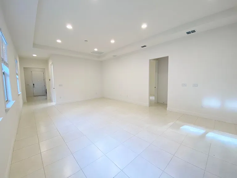 13194 Bromborough Dr — Photo 10