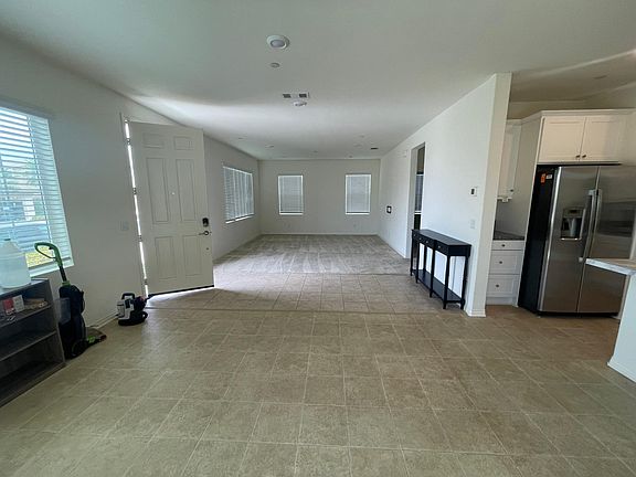 2nd image of 7585 Holland Park St