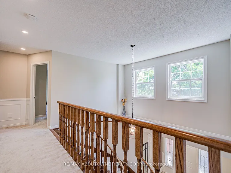 1273 Blackthorn Pl — Photo 19