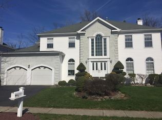 50 Roma St, Sayreville, NJ 08872