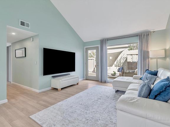 3rd image of 107 Escobar Ct