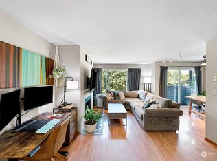 555 N 105th St UNIT 301, Seattle, WA