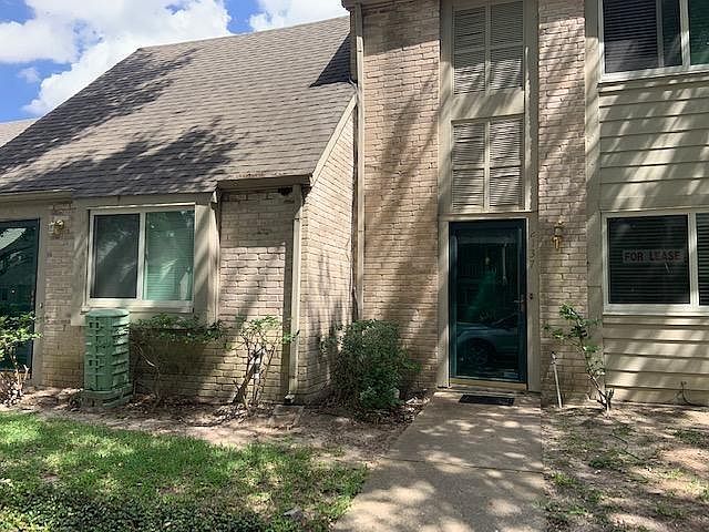 1st image of 2137 Hazlitt Dr