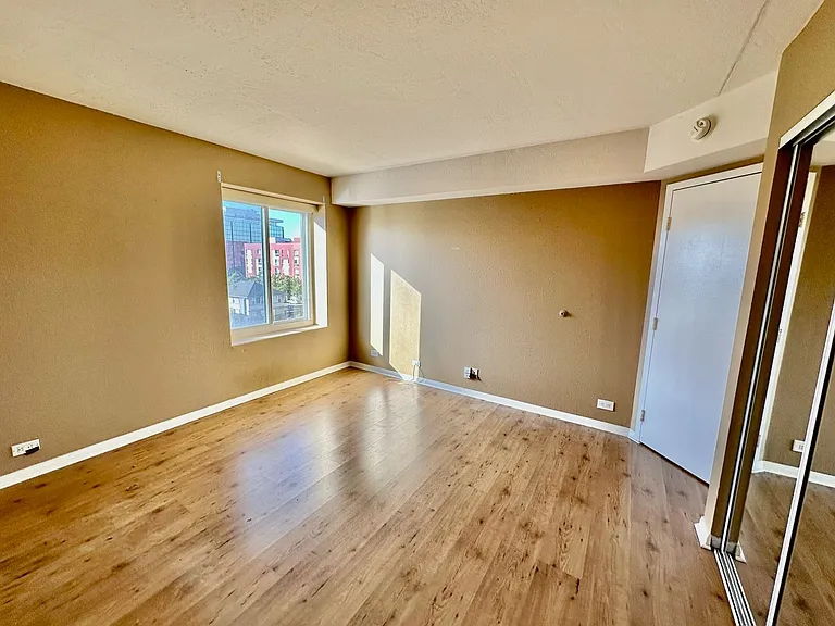 1514 7th Ave #203 — Photo 6